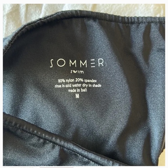 Sommer Swim Medium black bikini set strapless bandeau knot side tie string - Picture 7 of 12